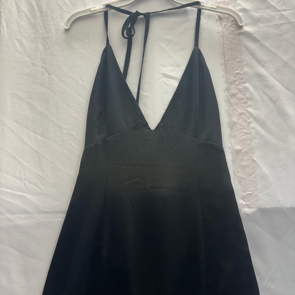 Hello Molly Black Backless Lace Dress - Picture 2 of 12